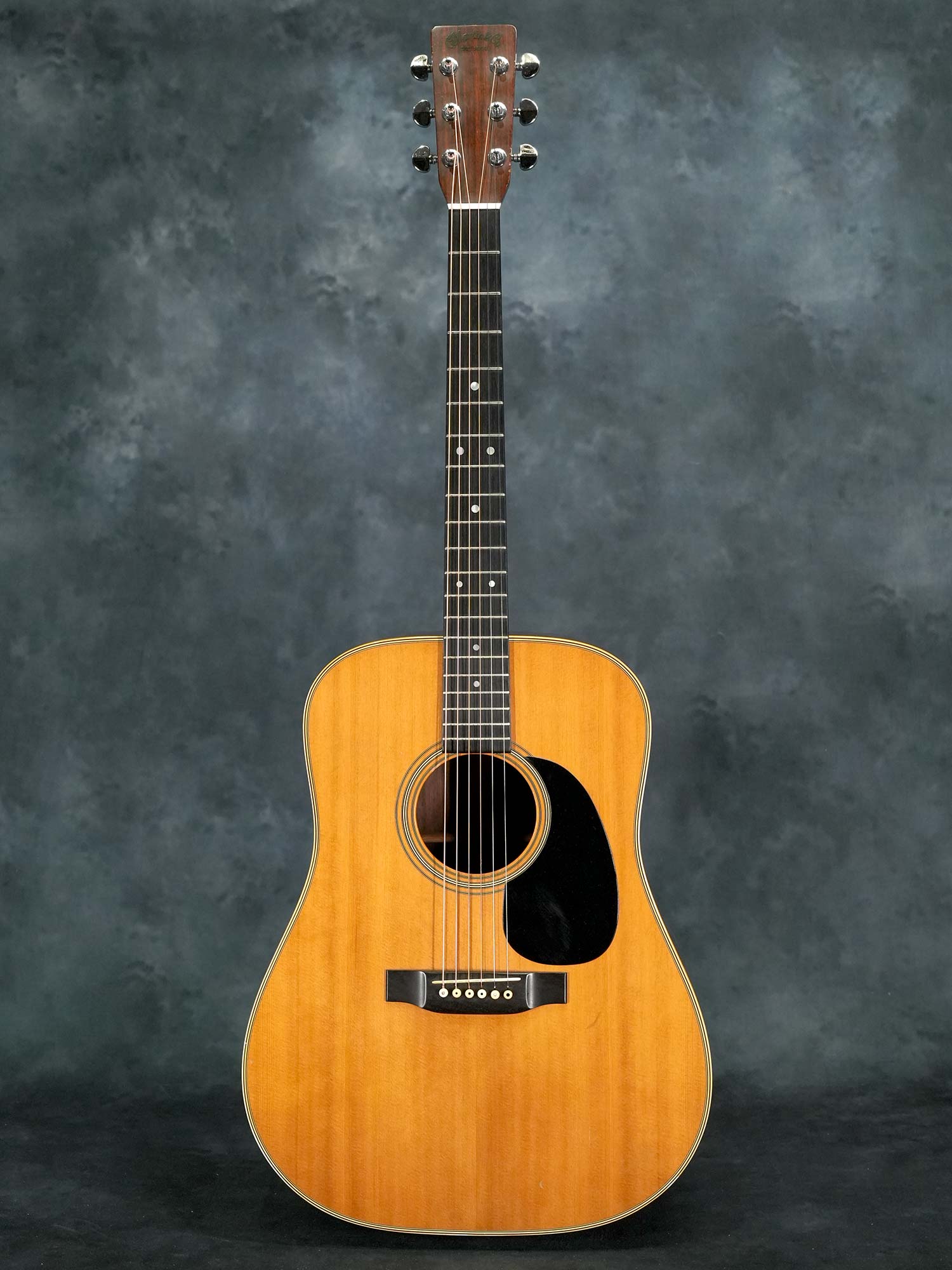 【美品】 Martin D-28 1974 ヴィンテージ Acoustic Guitar Martin D-28 1974 Vintage with Original Blue